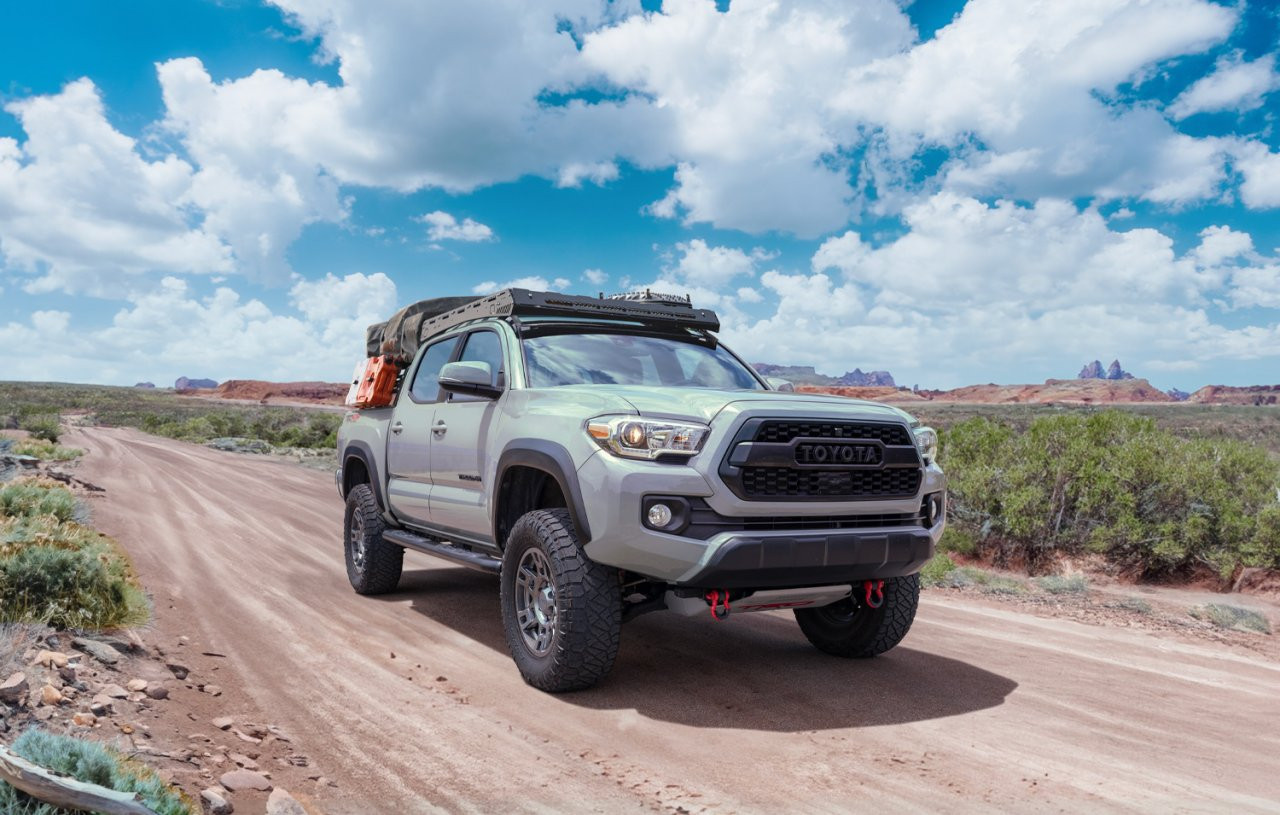 New LoadLifter 5000 load support kit for the 2005-23 Toyota Tacoma 2WD and 4WD. — side view