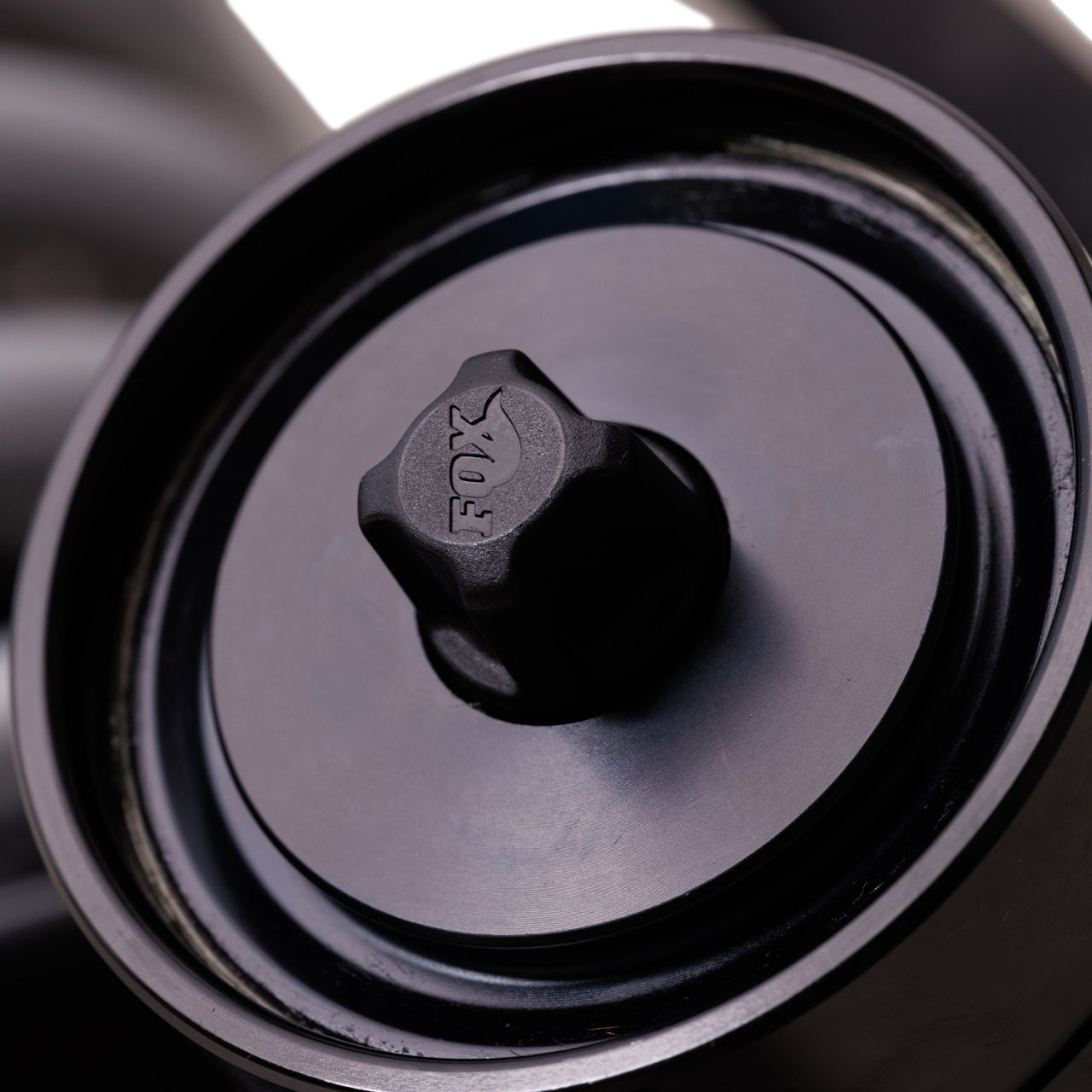 PERFORMANCE ELITE COIL-OVER RESERVOIR SHOCK PAIR - ADJUSTABLE (883-06-248) — application image