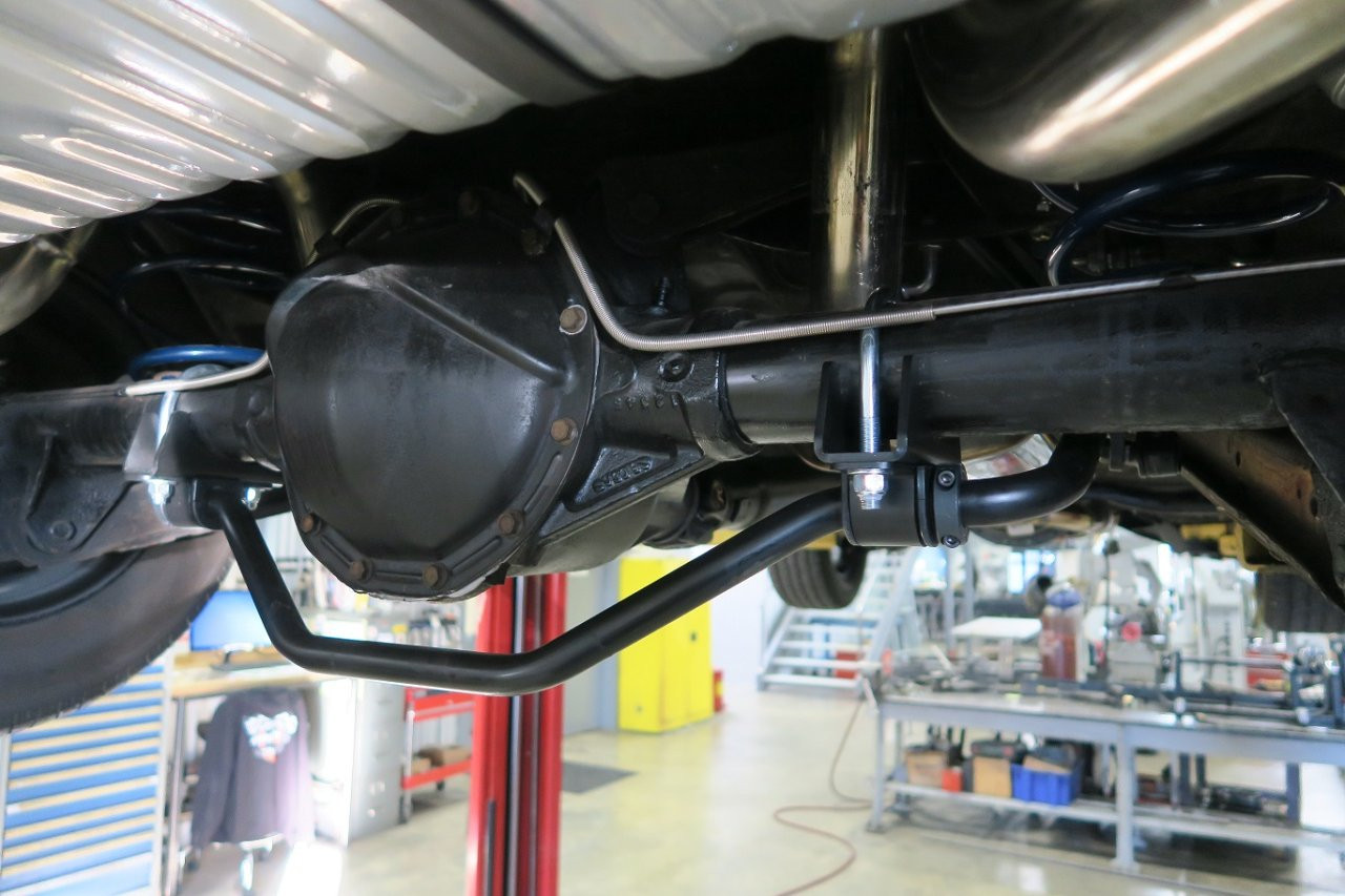 Rear sway bar for 1968-1972 GM A-Body. For use with stock or Ridetech arms.