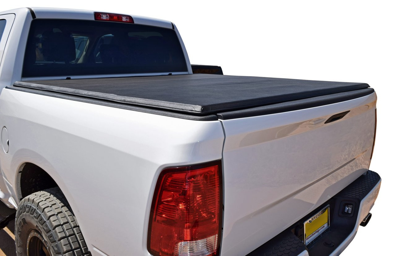 Tri-Fold Tonneau Cover (TN20831) — primary image