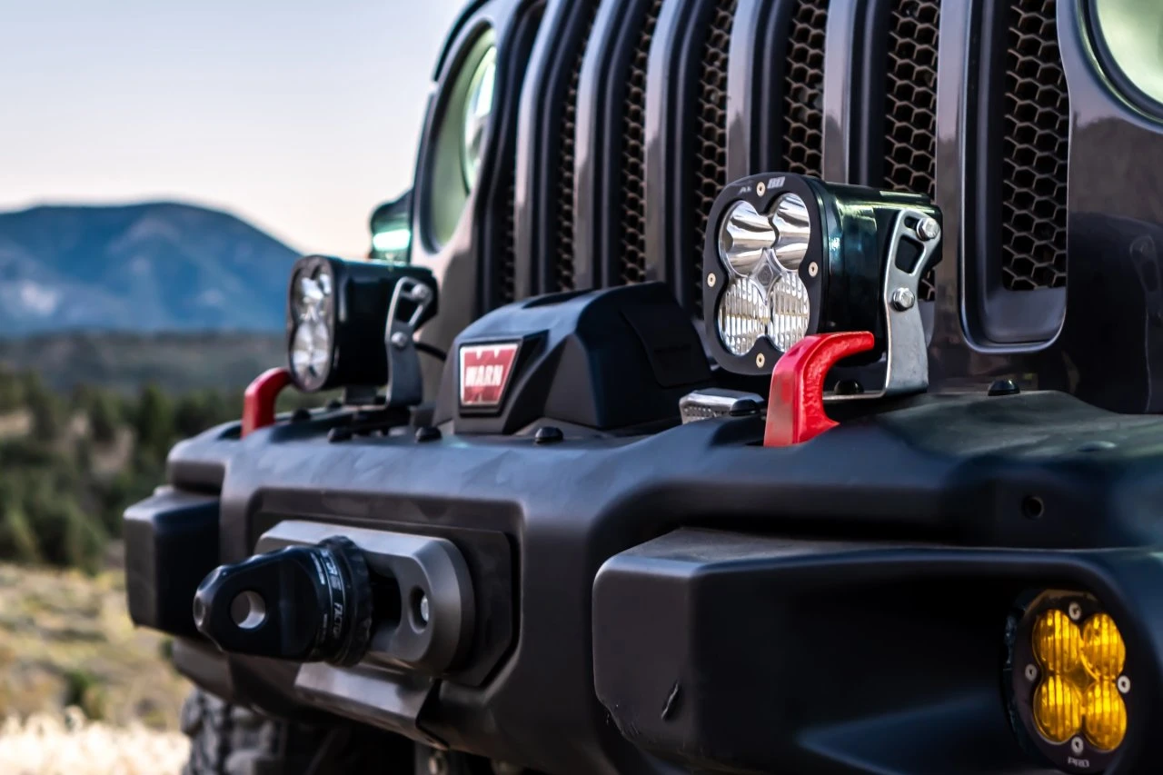 XL Pro Bumper Kit - '20-26 Gladiator / '18-26 Wrangler JL; w/ OE Steel Bumper (Driving/Combo; Clear; Upfitter Wiring) — installed view