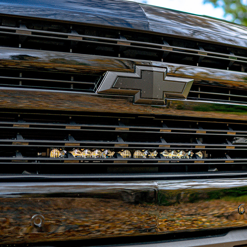 S8 20 Inch Grille Kit - '19-21 Silverado 1500; Exc. LTZ Models (Driving/Combo; Clear) — primary image