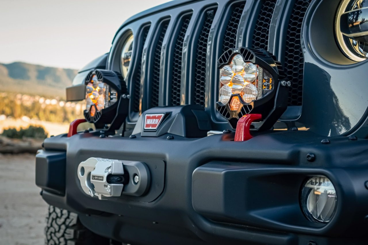 LP4 Pro Bumper Kit - '20-26 Gladiator / '18-26 Wrangler JL; w/ OE Steel Bumper (Driving/Combo; Clear; Upfitter Wiring) — installed view