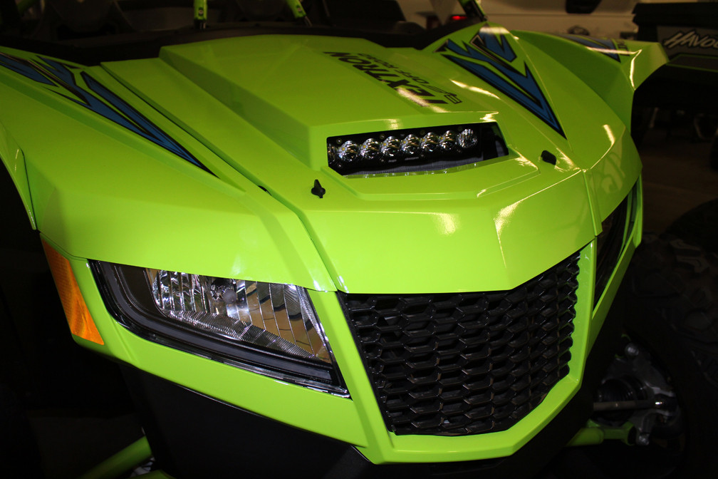 S8 10 Inch Grille Mount Kit - '18-21 Wildcat XX (Multi-Pattern; Clear) — installed view