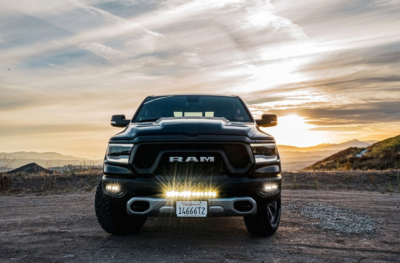 S2 Sport Dual Fog Pocket Kit - '19-24 1500 Rebel; '19-24 1500 Rebel; '21-24 1500 TRX (Driving/Combo; Clear) — installed view