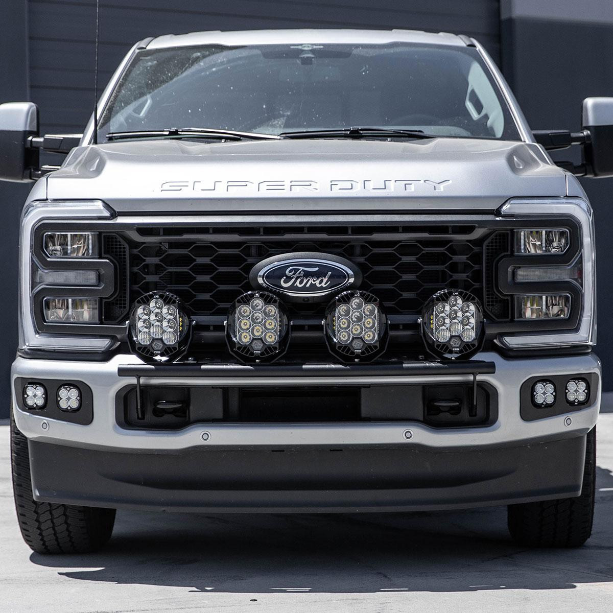 Ford Super Duty 23-26, LP9 Bull Bar Kit w/Upfitter — application image