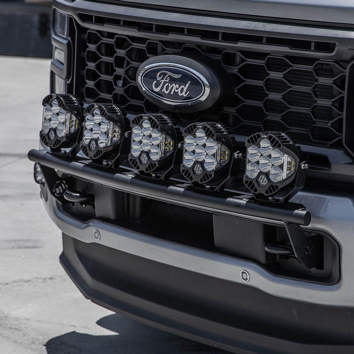 Ford Super Duty 23-26, LP6 Bull Bar Kit — application image