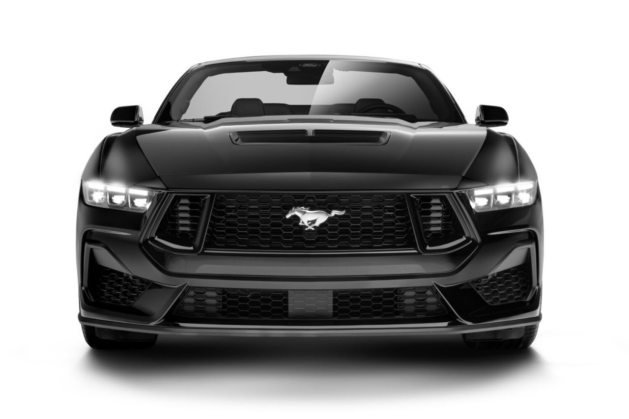 Husky Liners 2842212 Aeroskin Hood Protector Smoke 24-24 Ford Mustang — installed view