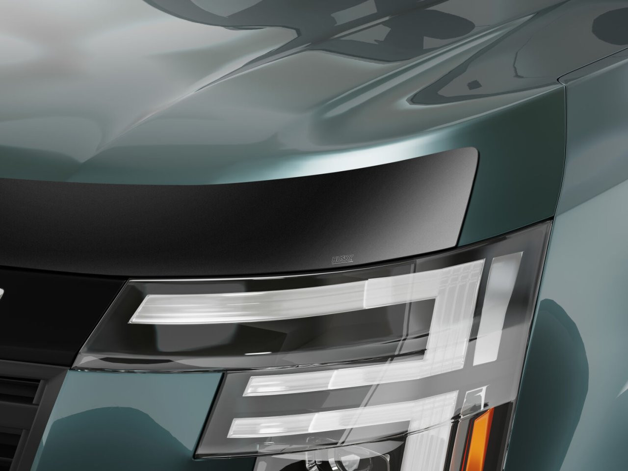 Aeroskin Hood Protector; Smoke (2842255) — application image