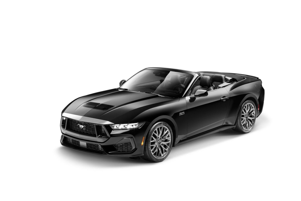 Husky Liners 2892212 Aeroskin Hood Protector Chrome 24-24 Ford Mustang — installed view