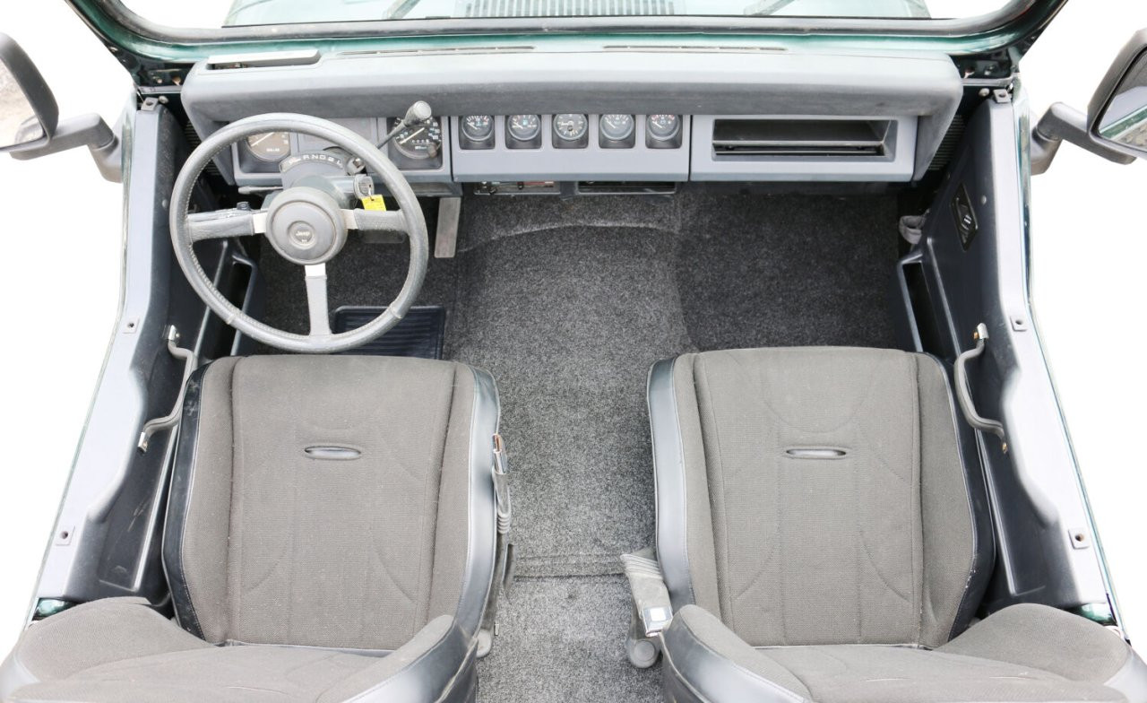 Husky Liners Guardian Comfort Jeep Liner - HBRCJ81R — installed view