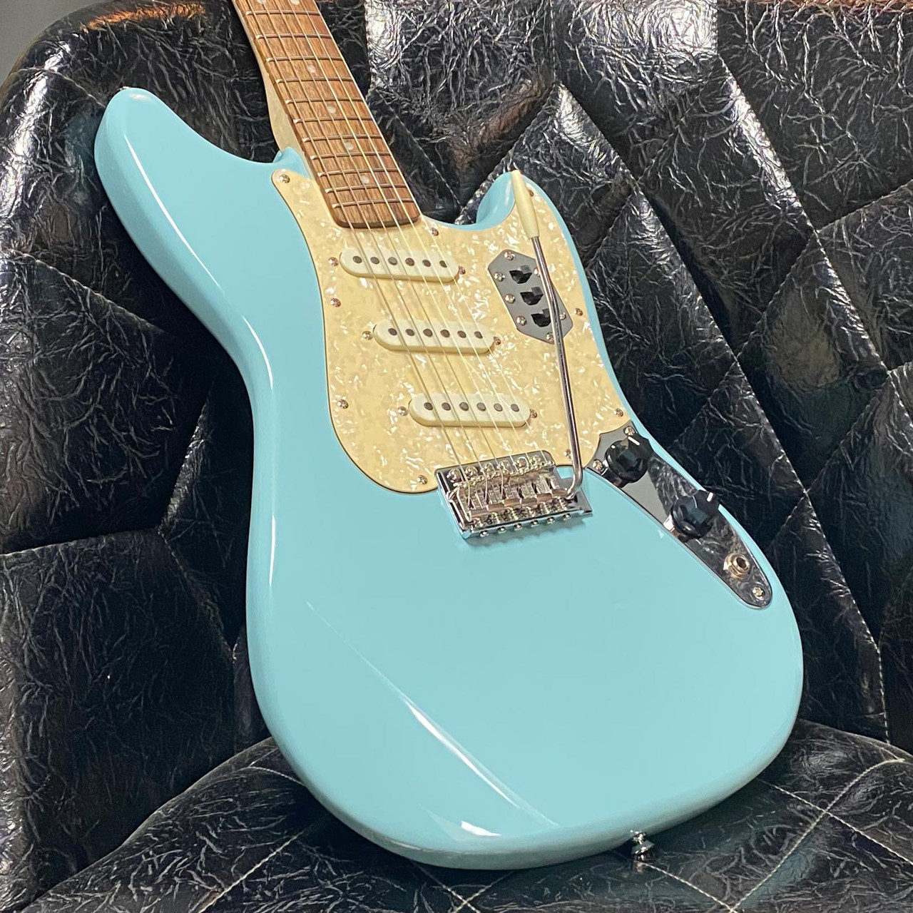 Fender Squier Paranormal Cyclone Daphne Blue 815 at Moore Guitars