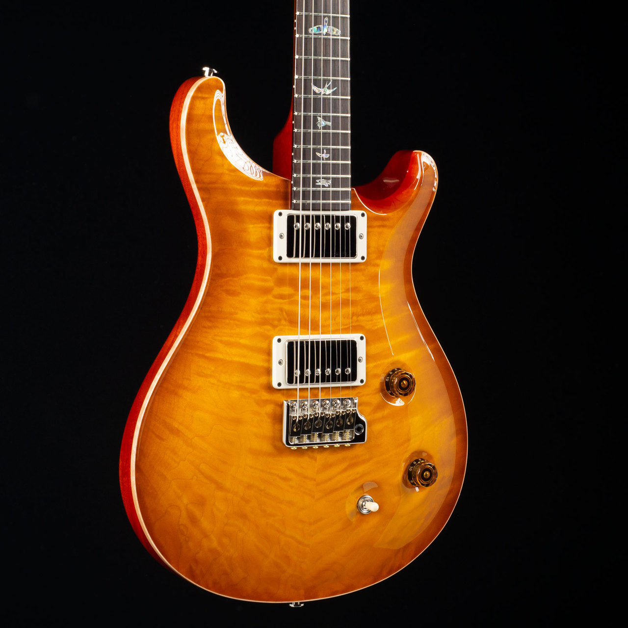 PRS-Custom-22-Wood-Library10-Top_251313_Angle-Left__62483.1526912458.jpg