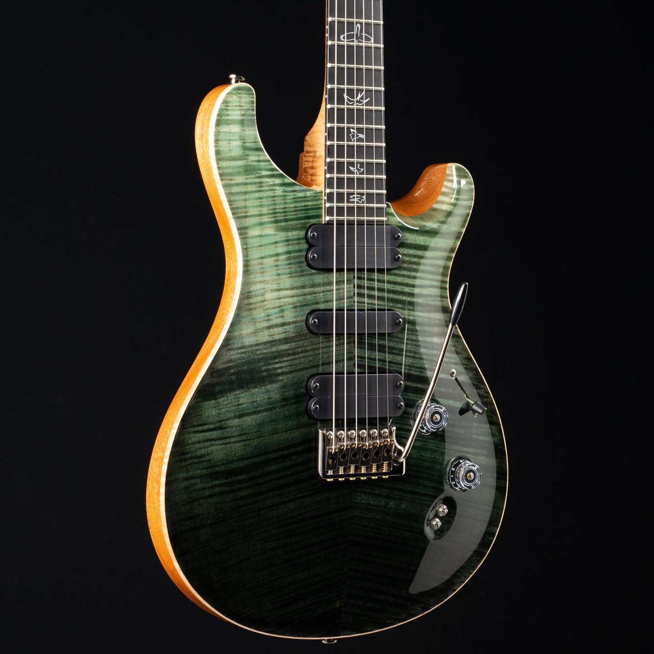 PRS-509-WL-10-TORR-FIG-MAPLE--EBONY-TRAMPAS-GREEN-FADE---297055-angle-elft__55757.1596645308.jpg