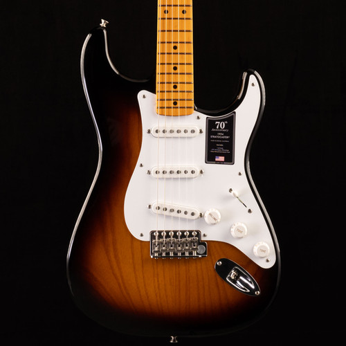 Fender 70th Anniversary American Vintage II 1954 Stratocaster 2