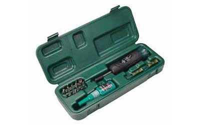 Weaver 849722 Scope Mounting Kit, Torque Wrench, SureThread, Modular Level, Instructional DVD, Hard Plastic Case Black/Green