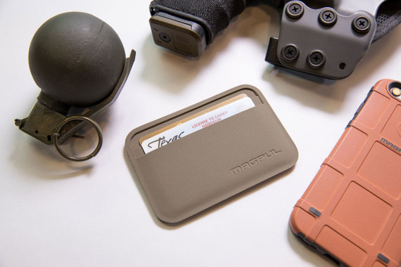 Magpul MAG763-245 DAKA Everyday Wallet Polymer Flat Dark Earth