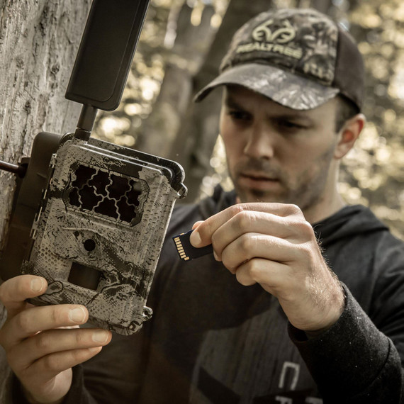 Spartan GCU4GB GoCam Blackout US Cellular Camo Compatible w/ Spartan GoCam 10W Solar Kit 2 in LCD Display Invisible Flash *Does Not Include Sims Card Camera