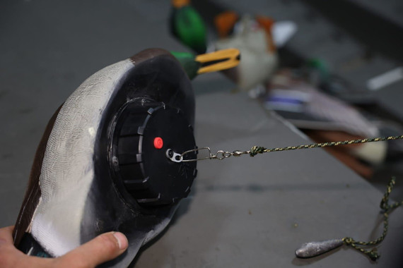 Avian X AVXPSHMDSF Power Shaker Mallard Drake Surface Feeder Duck Decoy