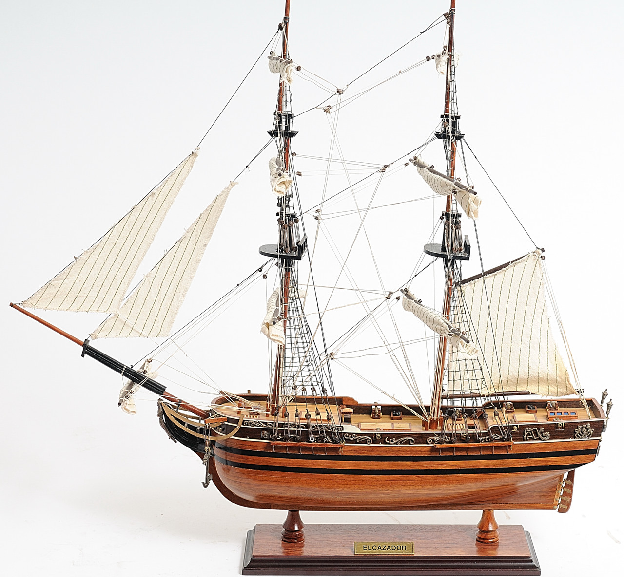 El Cazador Model Ship - 24"