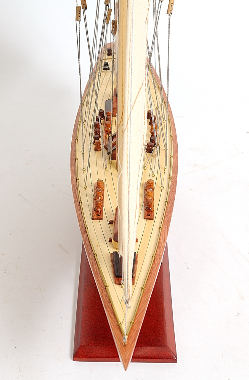 Endeavour Model Yacht 24"  with Optional Personalized Plaque