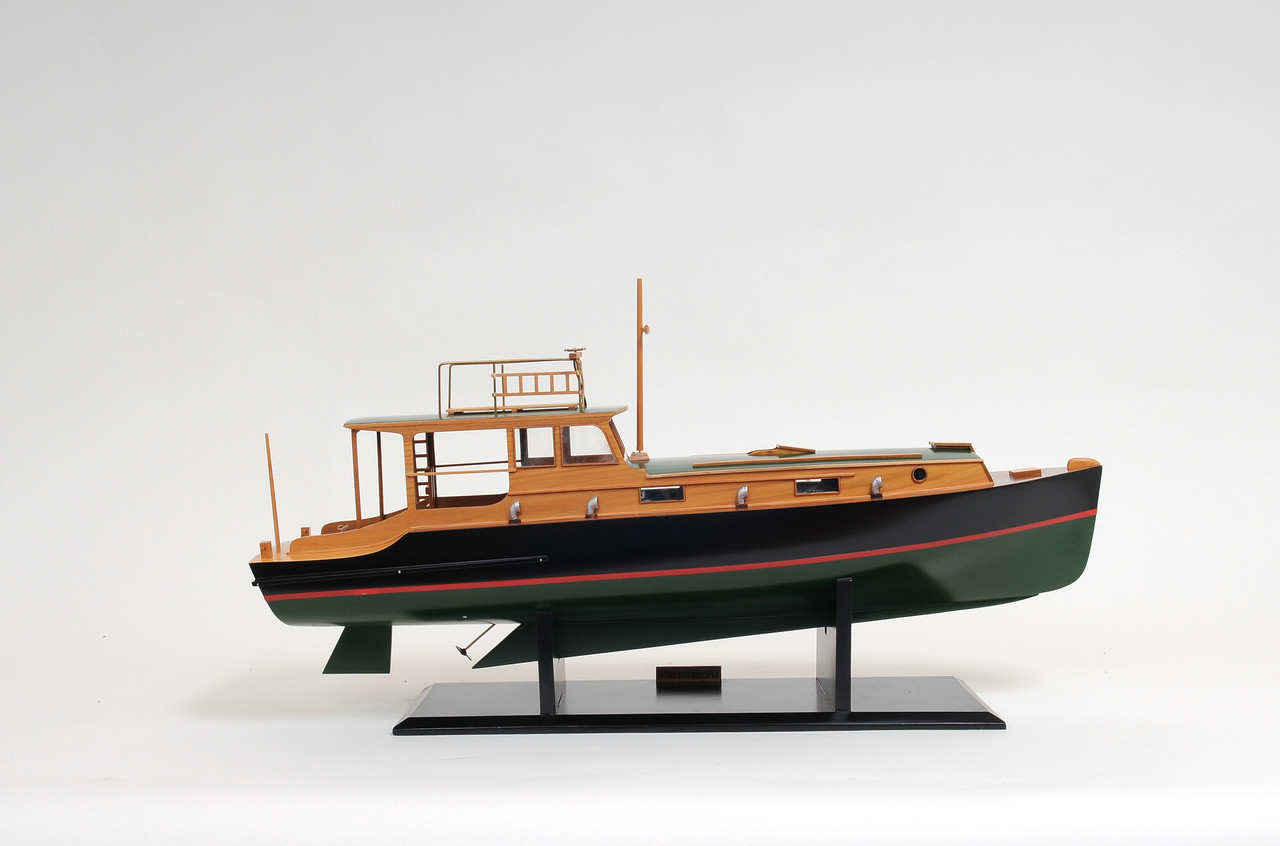 Hemingway Pilar Fishing Boat  with Optional Personalized Plaque