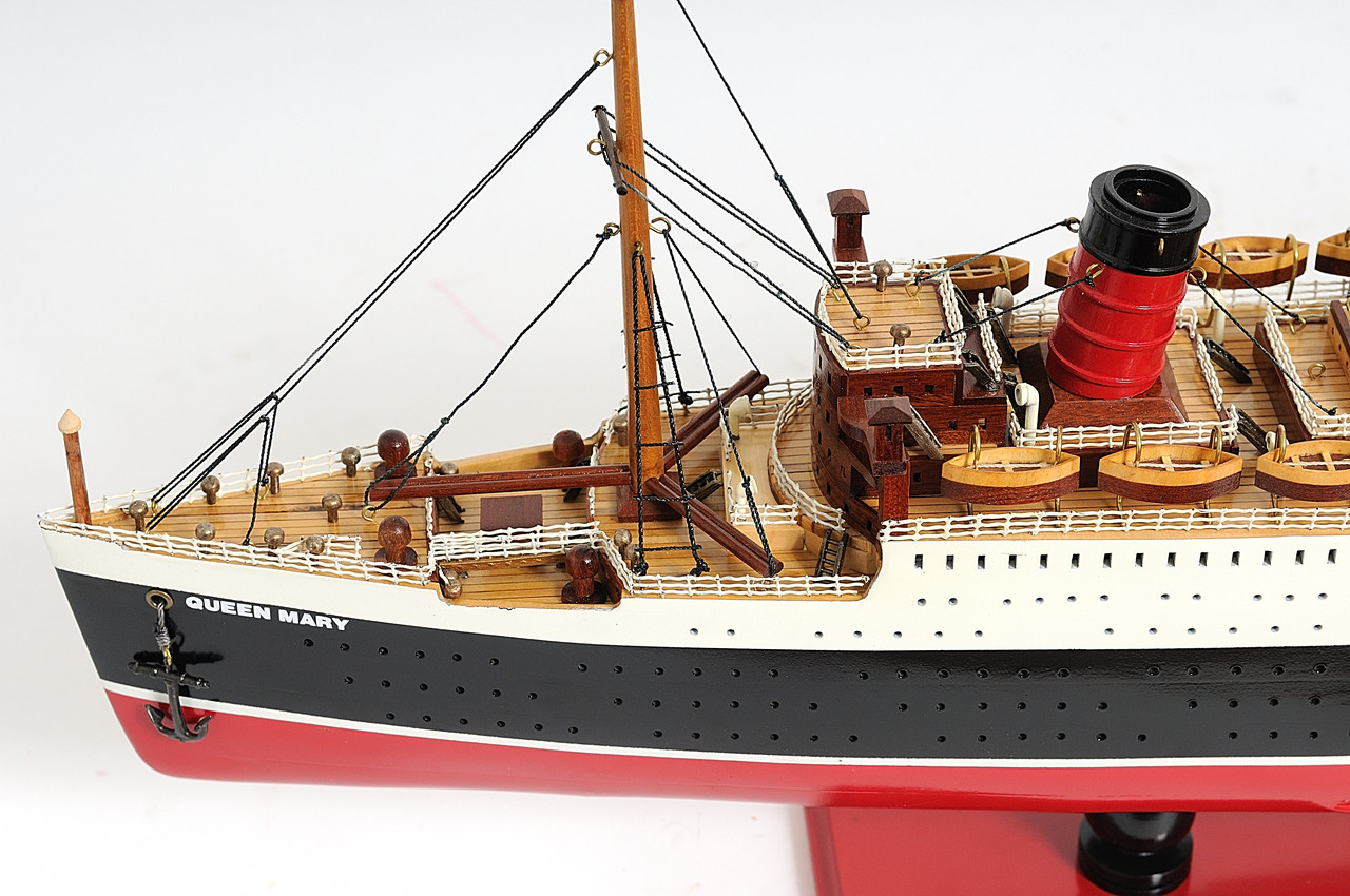 Queen Mary Model Ship -  Large