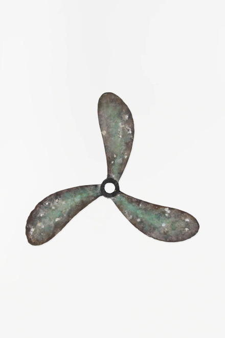 Antinqued Propeller - Verdi - Resin - 27.5"