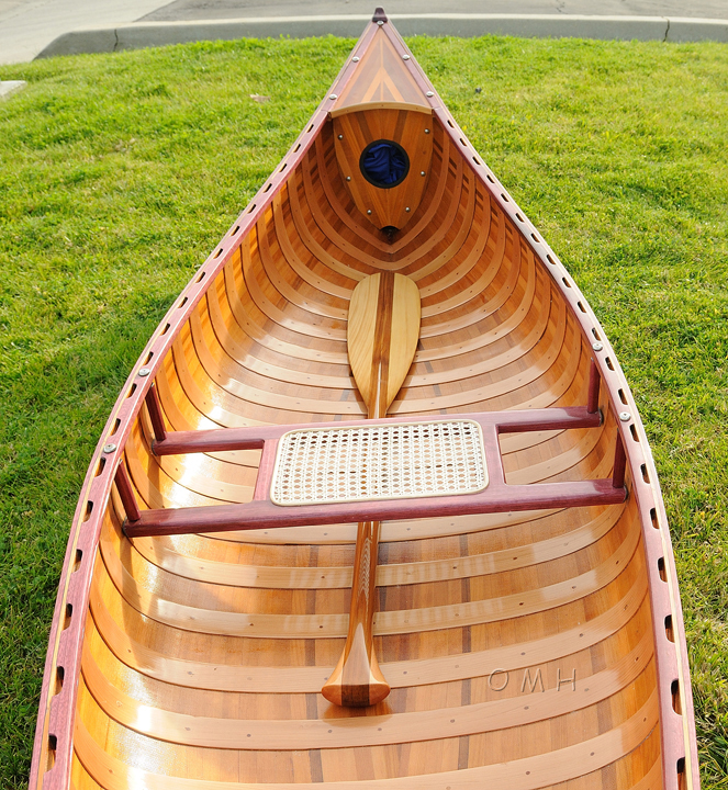 Wooden Canoe With Ribs and Curved Bow 10'