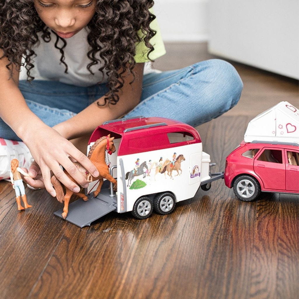 Schleich Adventure with Car and Horse Trailer