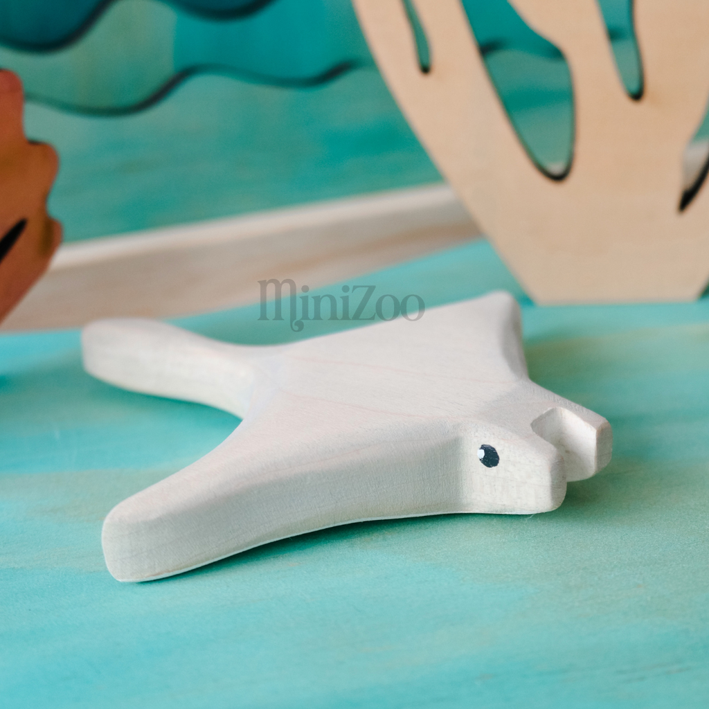 NOM Handcrafted Manta Ray wooden toy flat MiniZoo
