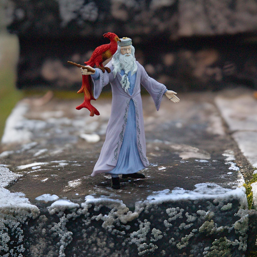 Schleich Dumbledore and Fawkes