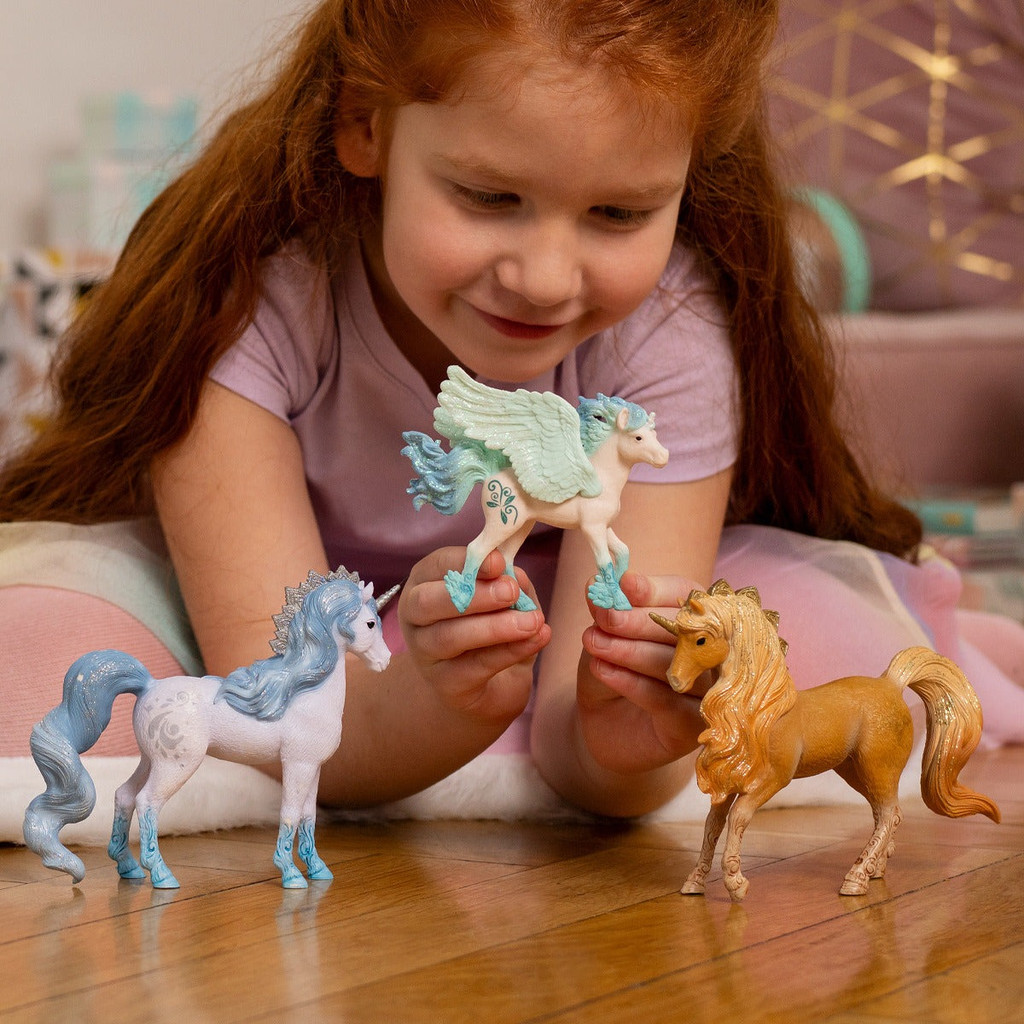 Schleich Apollo Unicorn Stallion with family Bayala unicorns