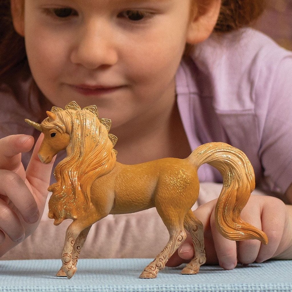 Schleich Apollo Unicorn Stallion size lifestyle