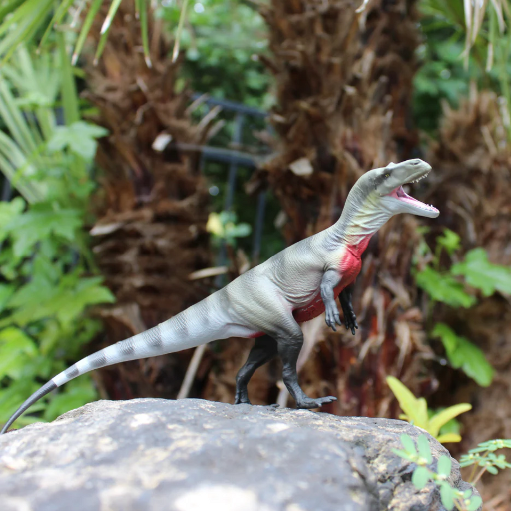 Safari Ltd Megalosaurus lifestyle