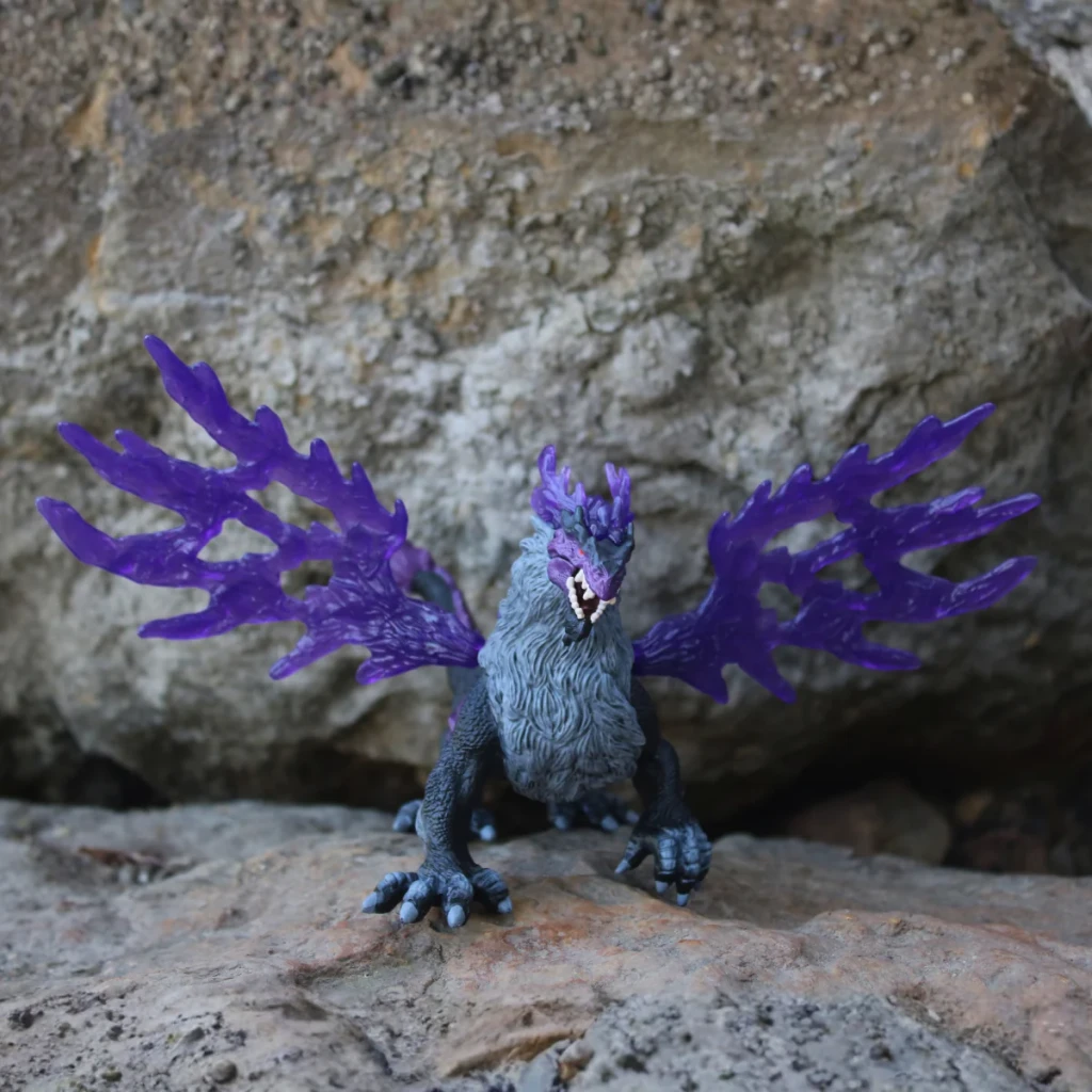 Schleich Shadow Dragon Eldrador lifestyle