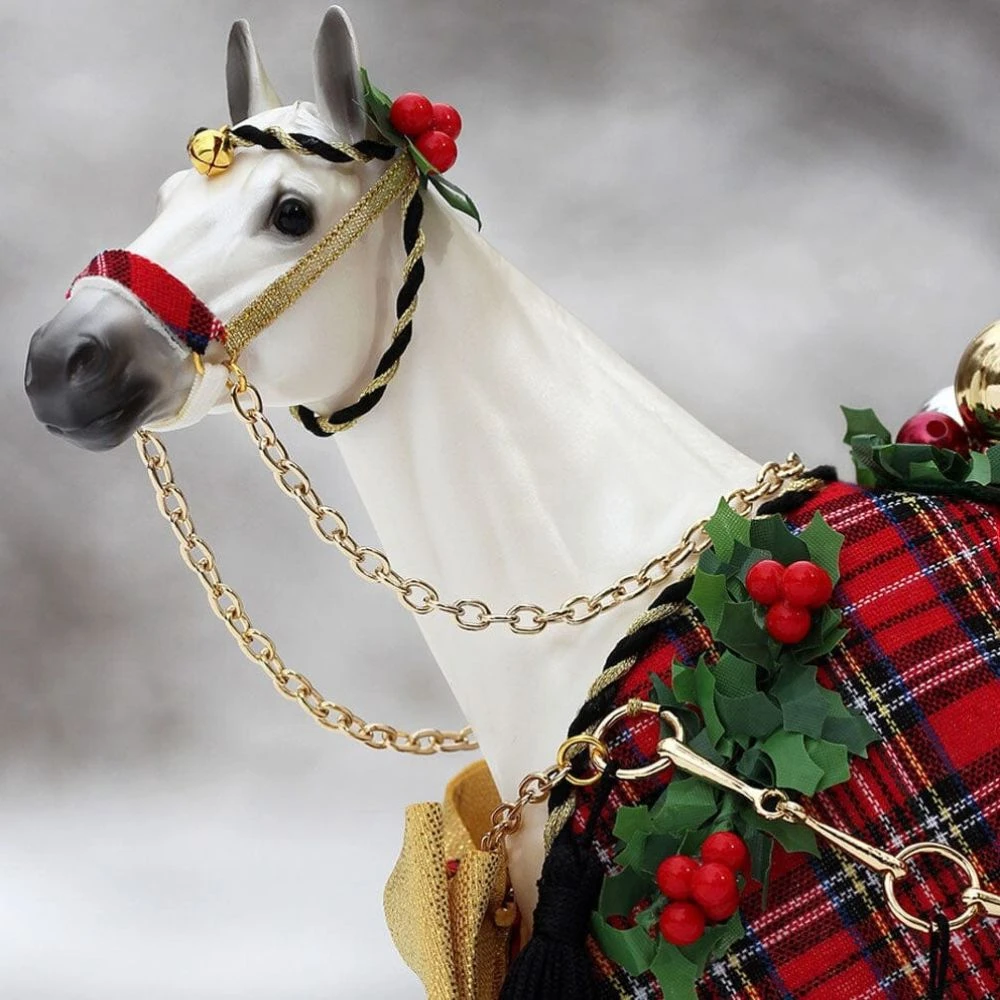Breyer Traditional Christmas Horse 2026 Holiday Homecoming