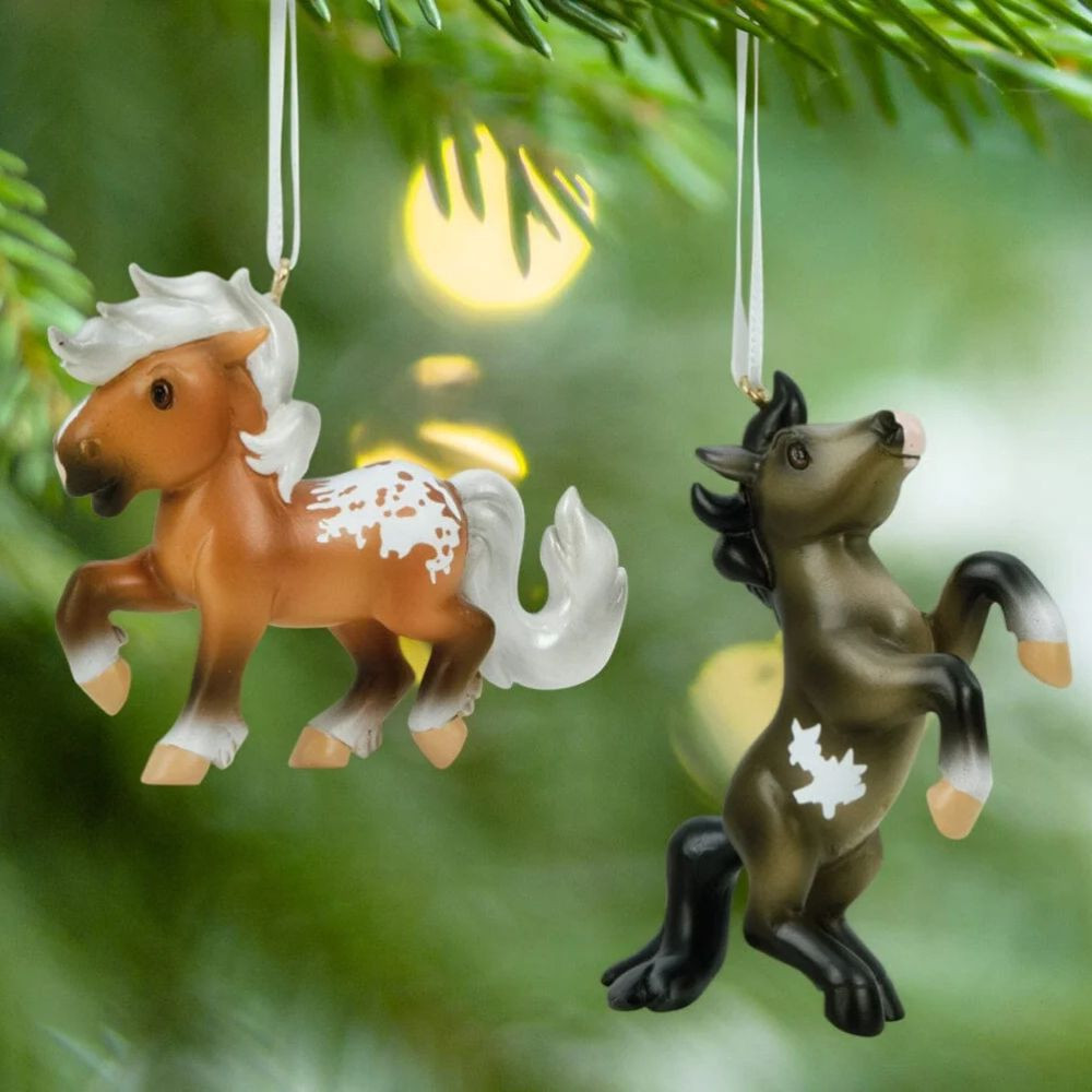 Breyer Mini Ornament Set 2026 - Fireheart and Mauvelous lifestyle