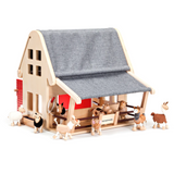 Anamalz wooden Barnhouse with anamalz (sold separately)