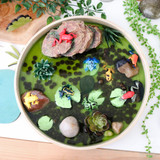 Safari Ltd Poison Dart Frogs Toob play tray MiniZoo