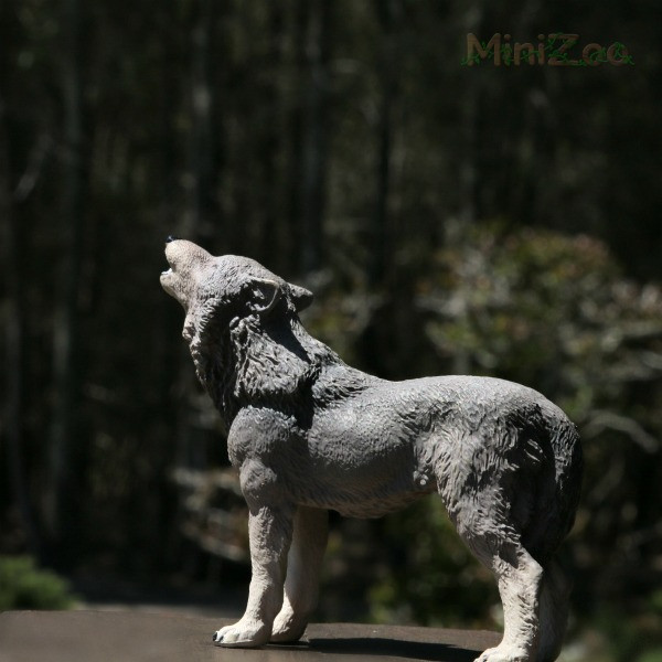 Papo Wolf Howling 50171 | Wild Animals