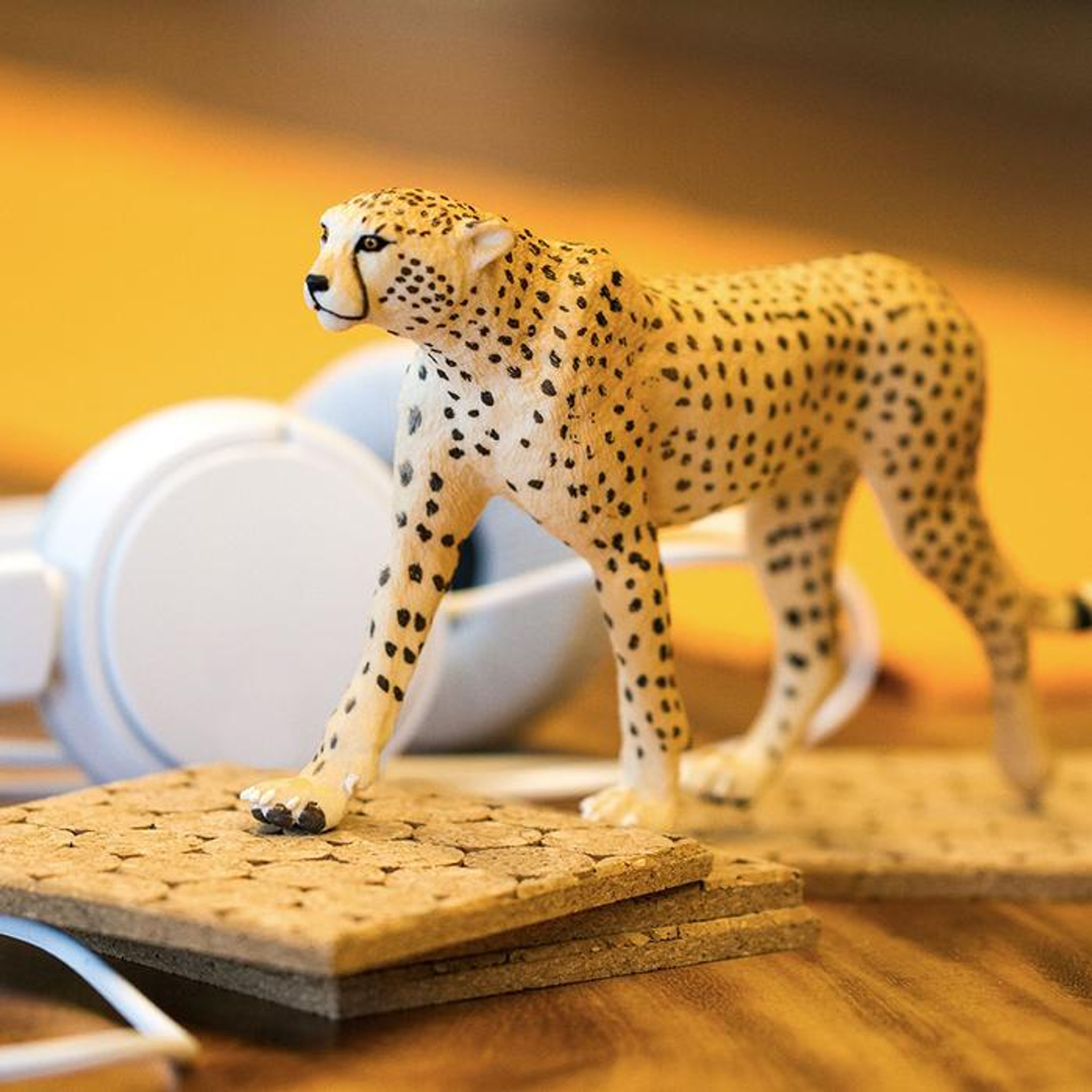 Safari ltd Cheetah Figure Beige