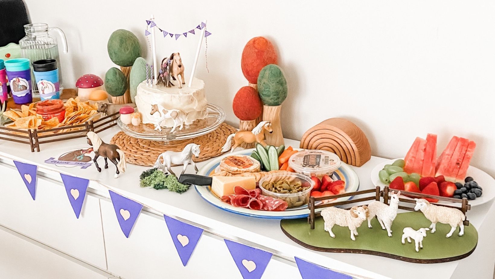 schleich-realistic-animal-toys-party-decor.jpg schleich-realistic-animal-toys-party-decor.jpg