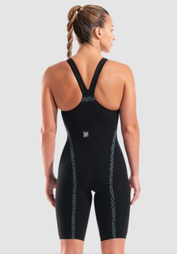 Arena Powerskin Veloce Female Suit **NOT 12U LEGAL