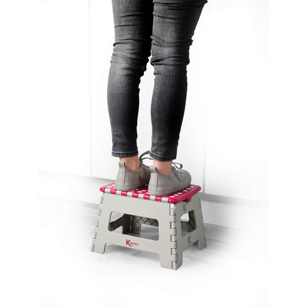 Small folding step stool maximum load 150 kg pink grey kleeneze