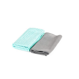 Pack of two cleaning cloths, one blue and one grey, folded side by side