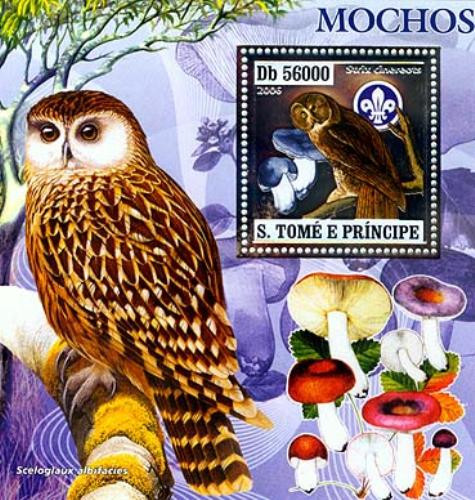 St Thomas - Owls & Mushrooms Silver Foil Souvenir Sheet ST6407bs