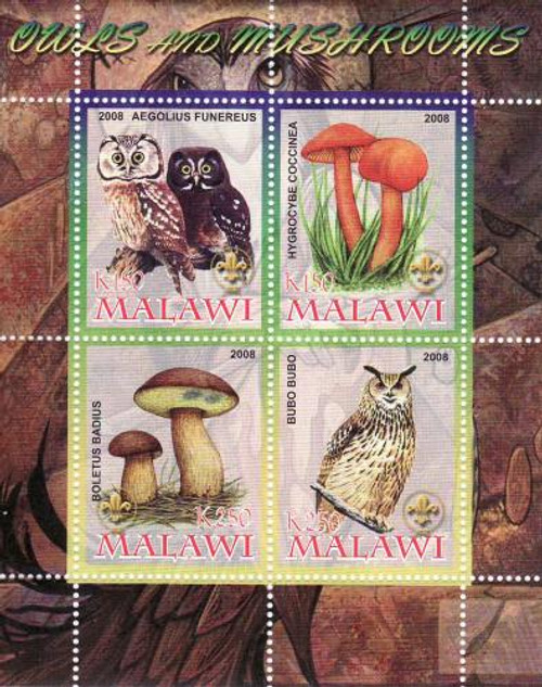 Owls & Mushrooms - Mint Sheet of 4 MNH - SV0337