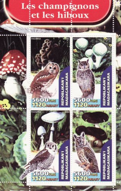 Owls & Mushrooms - Mint Sheet of 4 MNH - 13D-013