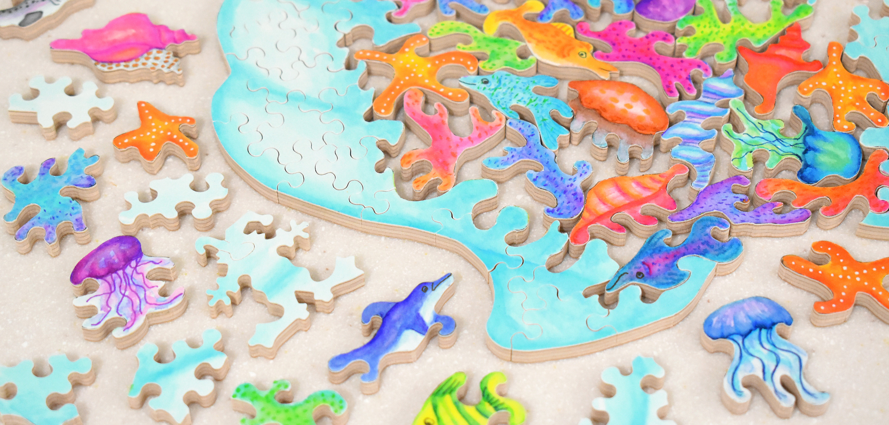 Make a splash on your puzzle table with our newest  Teaser - <br> All The Wave!
